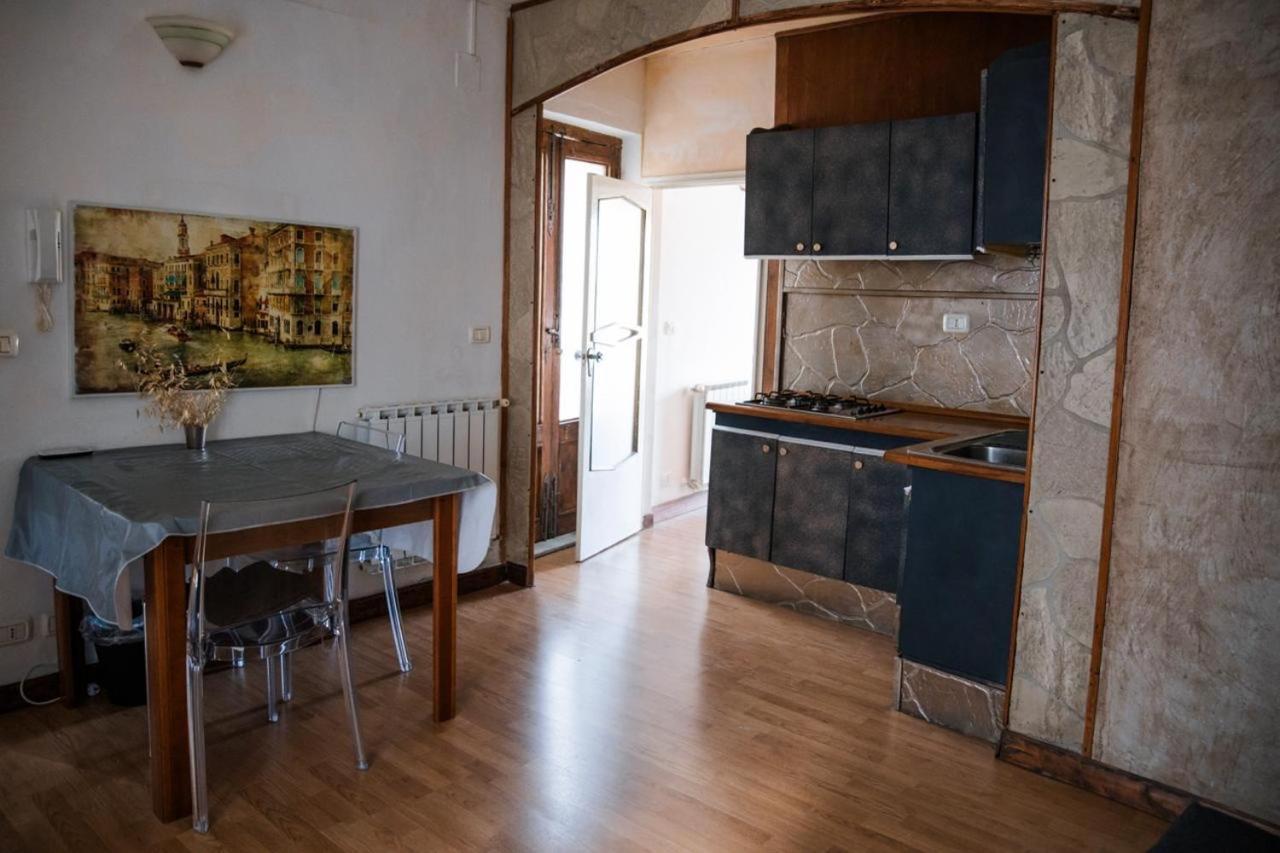 Le Chevalier Apartment Кастильоне-ди-Сицилия Экстерьер фото